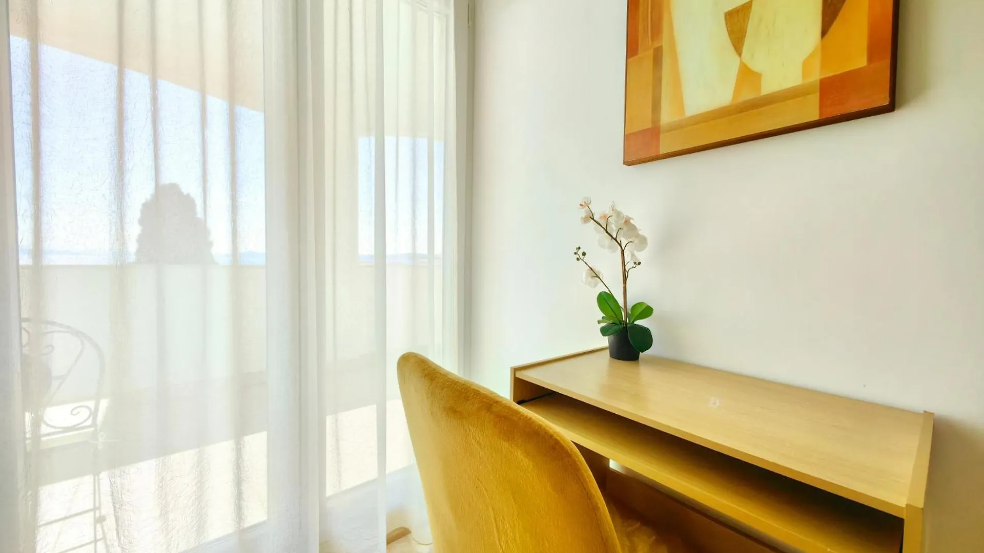Apartment With Shared Pool Trogir 0*,